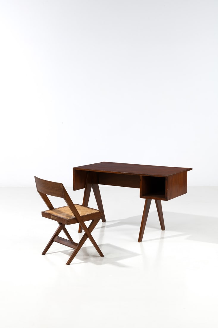 Pierre Jeanneret (1896-1967) Student’s desk and ‘Library (1 of 1)