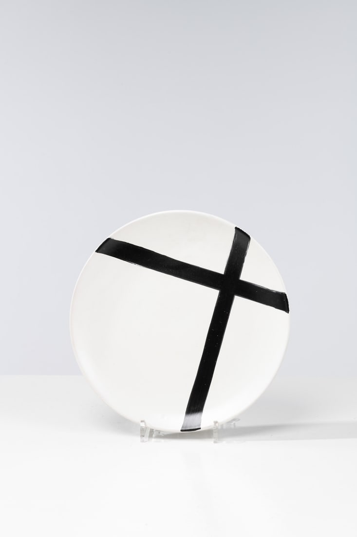 x Ettore Sottsass (1917-2007) Dish (1 of 1)