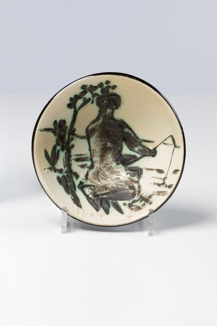 Pablo Picasso (1881-1973) Pêcheur (A.R. 262) Dish (1 of 1)