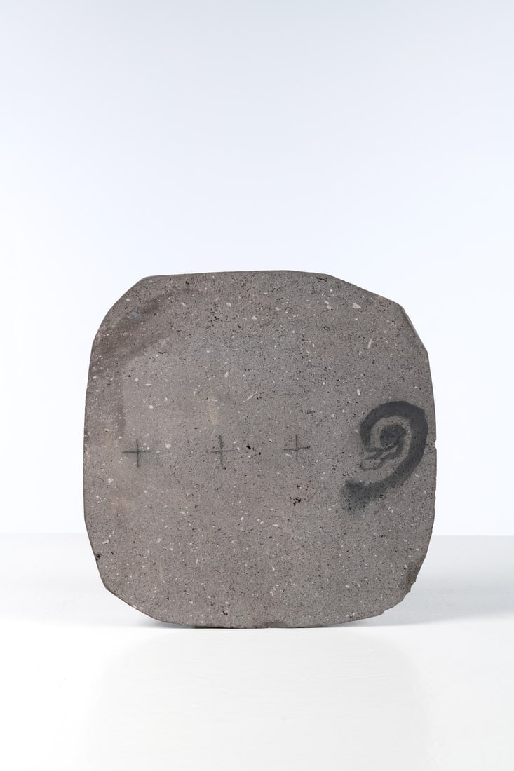 xx Antoni Tàpies (1923-2012) Oreille et croix, 1981 Unique piece (1 of 3)