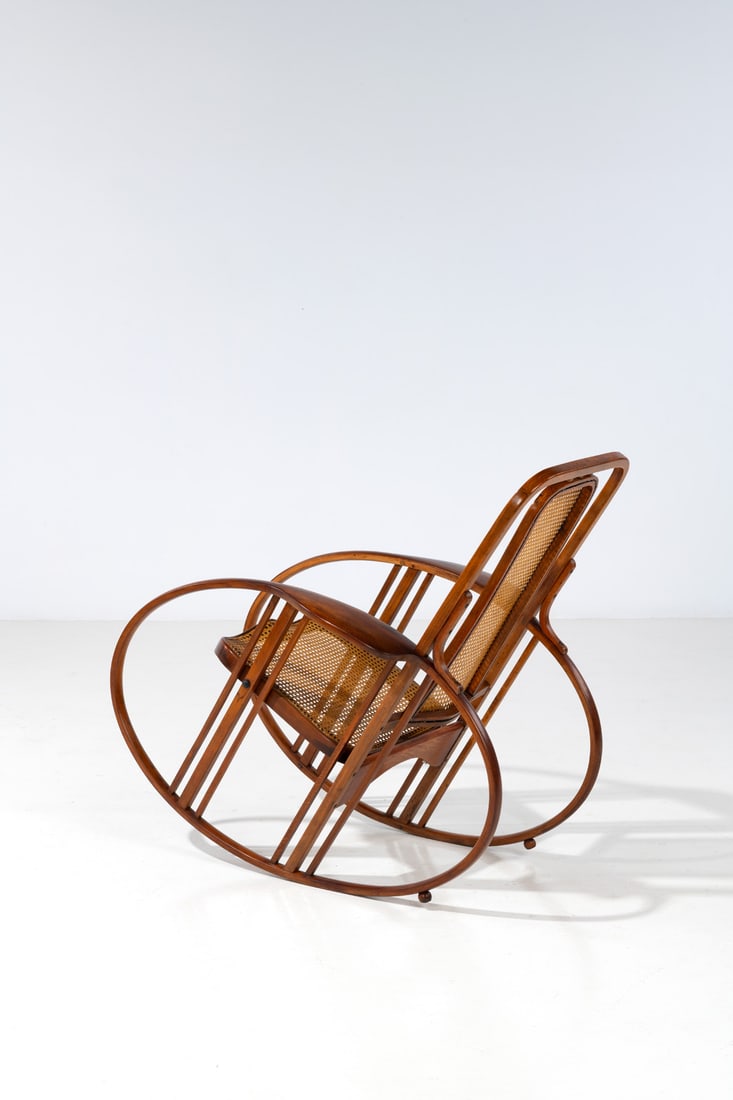Max Fabiani (1853-1910) Rocking chair - Model 267, 'Egg rocking chair' (1 of 1)