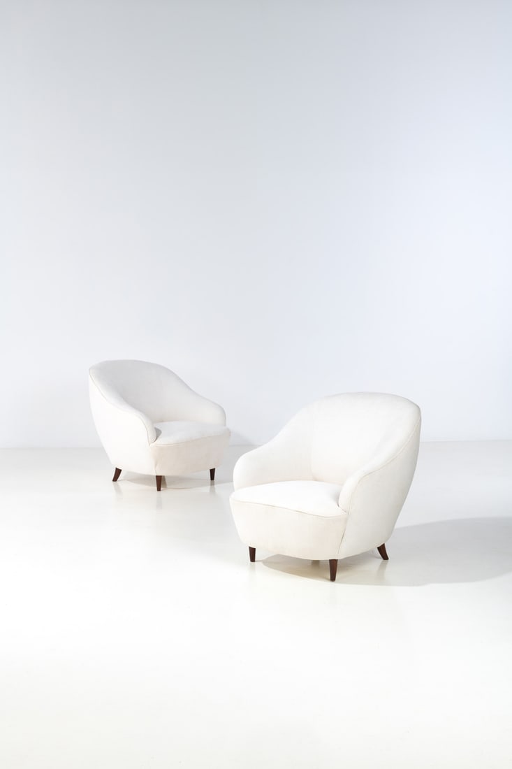 Gio Ponti (1891-1979) Pair of armchairs (1 of 1)