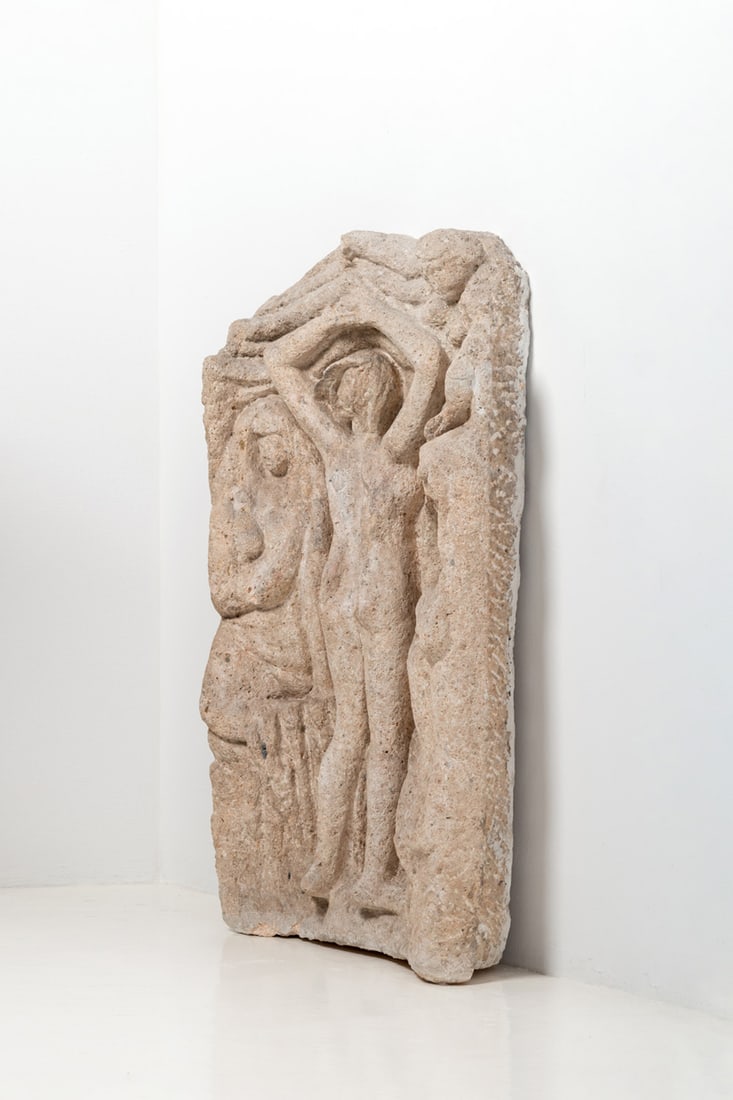 Gio Ponti Bas-relief: Gio PontiBas-reliefCarved stoneModel created in the 1960sH 133 × L 73 × W 23 cmProvenance : Villa delle Mimose, Rapallo,also known as the Villa Plodari, designed by GioPonti in 1942.Expertis