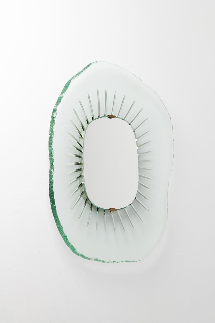 Max Ingrand (1908-1969) Illuminated mirror - Model 1657: Max Ingrand (1908-1969)Illuminated mirror - Model 1657Brass, mirror, lacquered metal and cut glassEdited by Fontana ArteModel created circa 1958H 69 × L 55 × W 7cmBibliography:- Catalogue Fo