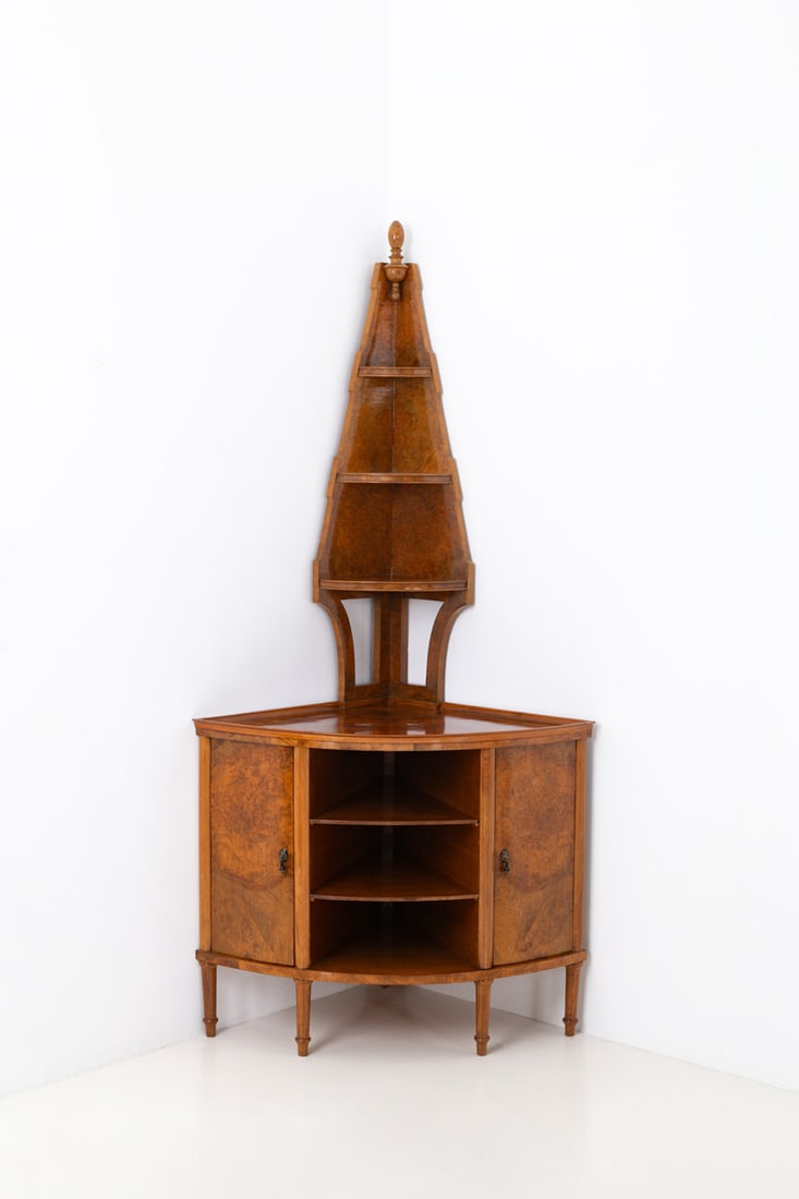 Gio Ponti (1891-1979) Encoignure: Gio Ponti (1891-1979)EncoignureRadica veneer, walnut, Bakelite and brassEdited by Paolo Lietti, CantùModel created circa 1929H 210 × L 72 × W 72 cmExpertise conducted by the Gio Ponti