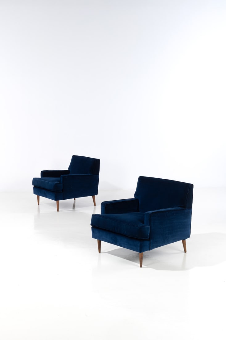 Gio Ponti (1891-1979) Pair of armchairs - Model 161: Gio Ponti (1891-1979)Pair of armchairs - Model 161Walnut and fabricEdited by Singer & SonsModel created in the 1950sH 72 × L 70 × W 73 cmExpertise conducted by the Gio Ponti Archives
