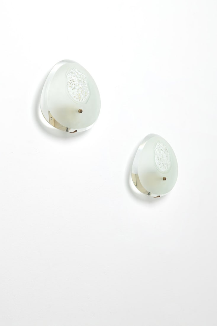 Max Ingrand (1908-1969) Pair of sconces - Model 1944: Max Ingrand (1908-1969)Pair of sconces - Model 1944Metal, brass and glassEdited by Fontana ArteModel created circa 1960H 19 × L 21 × W 9,5 cmBibliography: P. E. Martin-Vivier,'Max Ingrand:du