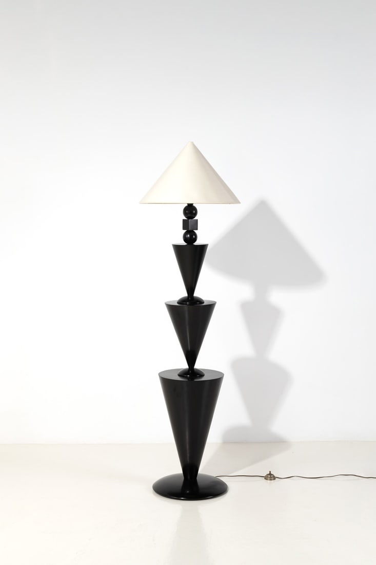 Osvaldo Borsani (1911-1985) Floor lamp (1 of 1)