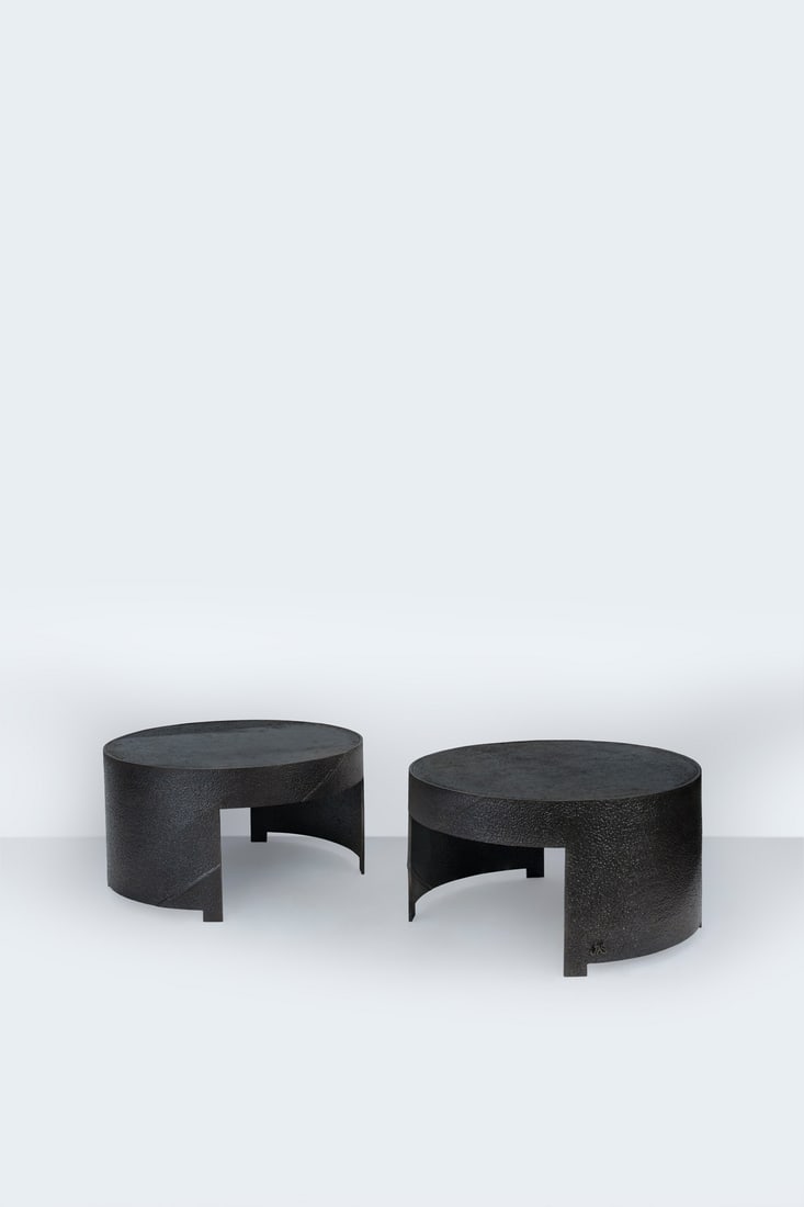 Jérôme Abel Seguin (born 1950) Pair of coffee tables - 'Pipa' Model Hammered iron Raised (1 of 1)