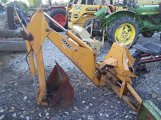 49: WOODS 750 3PT BACKHOE ATTACHMENT FOR TRACTORS - Jun 07, 2007