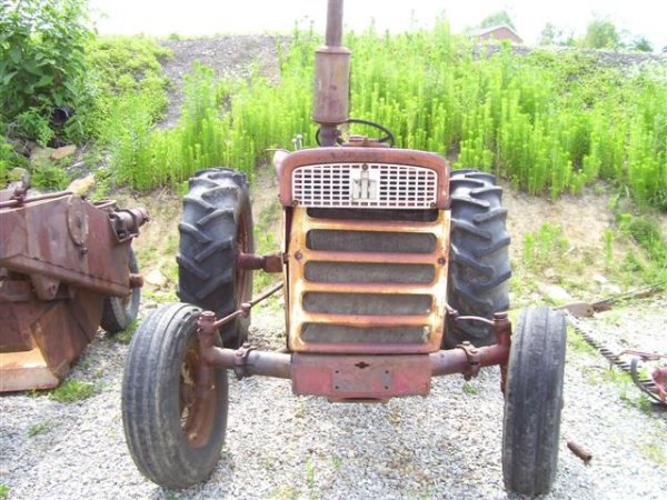 IH FARMALL 460 DIESEL PARTS ONLY TRACTOR - 2