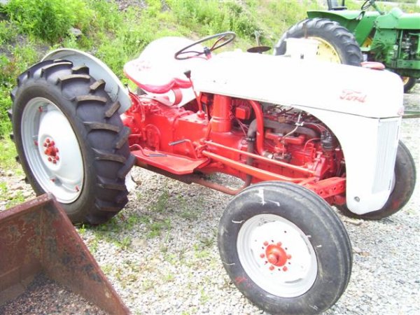 NICE FORD 8N FARM TRACTOR W/3PT AND PTO - 2