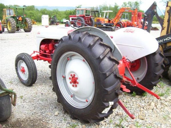 NICE FORD 8N FARM TRACTOR W/3PT AND PTO - 6
