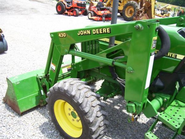 NICE JOHN DEERE 990 4WD TRACTOR W/LOADER/278 HRS - 6