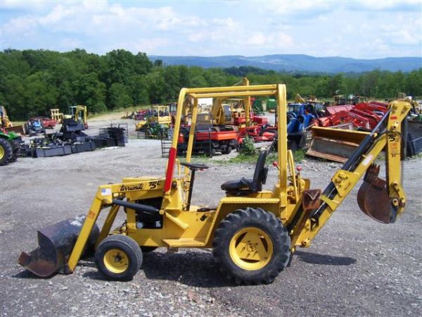 TERRAMITE T5C LOADER BACKHOE W/651 HOURS - 3