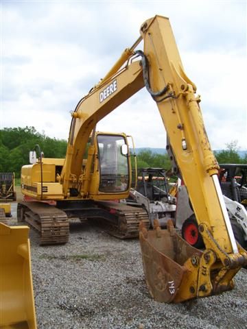 JOHN DEERE 120 EXCAVATOR W/3RD VAVLE/QUICK COUPLE - 2