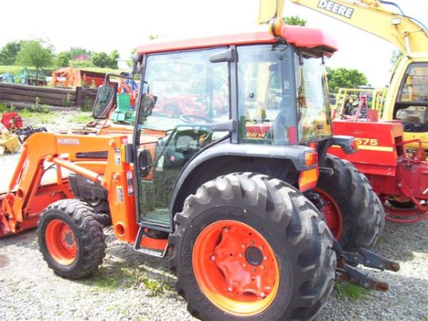 NICE KUBOTA L 5030 4WD TRACTOR W/CAB/AIR/LOADER - 9