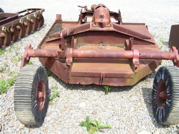 BUSH HOG 5' HEAVY DUTY PULL TYPE ROTARY MOWER - 2