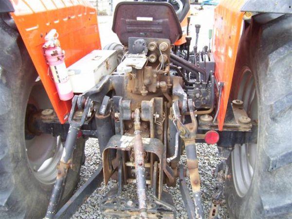 NICE AGCO ALLIS 5670 FARM TRACTOR - 6