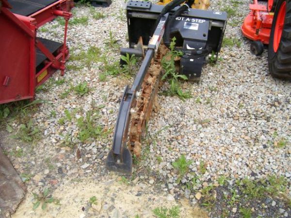 NICE BOBCAT LT112 TRENCHER FOR SKID STEER LOADER - 2