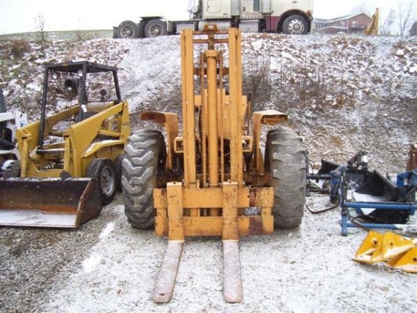 MASSEY FERGUSON FORKLIFT - 2