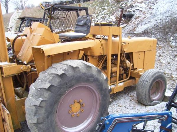 MASSEY FERGUSON FORKLIFT - 3