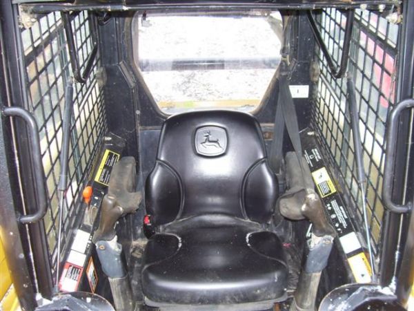 JOHN DEERE 320 SKID STEER/LOADER W/ CAB, HEAT, AIR - 8