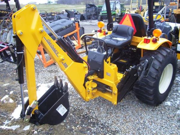 CUB CADET 7532 4WD TRACTOR / LOADER / BACKHOE 34 HR - 6