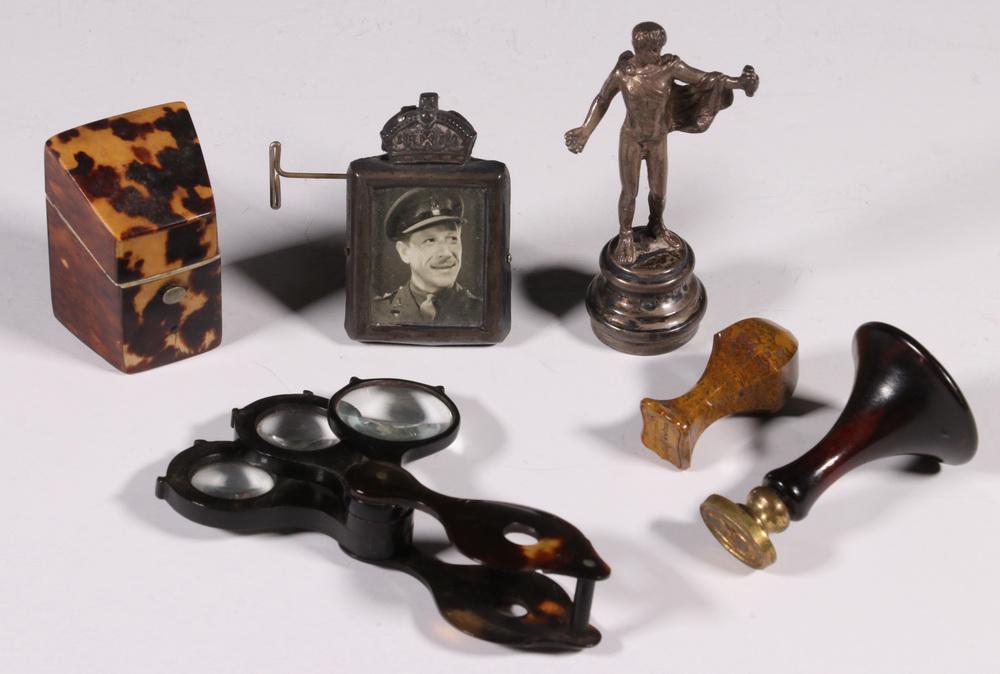 (6) SMALL DESK ACCESSORIES (1 of 1)