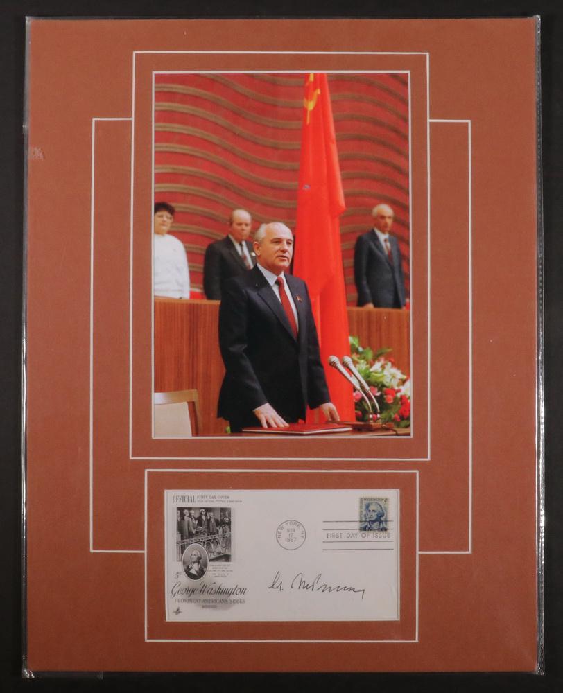 GORBACHEV AUTOGRAPHED FDC WITH PHOTO (1 of 2)