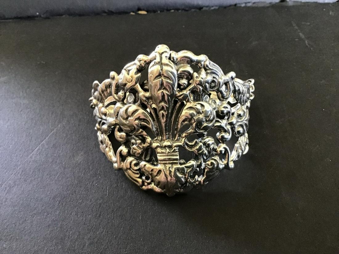 PARENTI BRACELET (1 of 2)