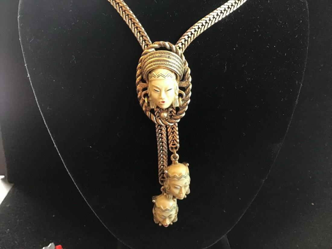 FACE NECKLACE (1 of 1)