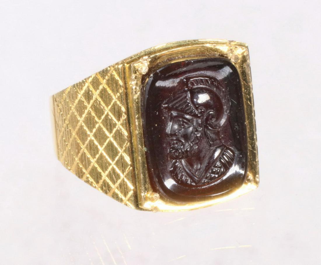 GENT'S RING (1 of 2)