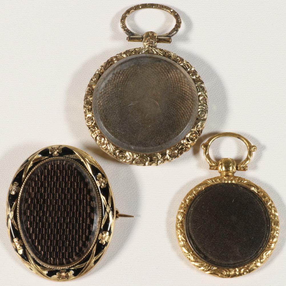 (3PC) VICTORIAN PENDANTS & BROOCH (1 of 2)