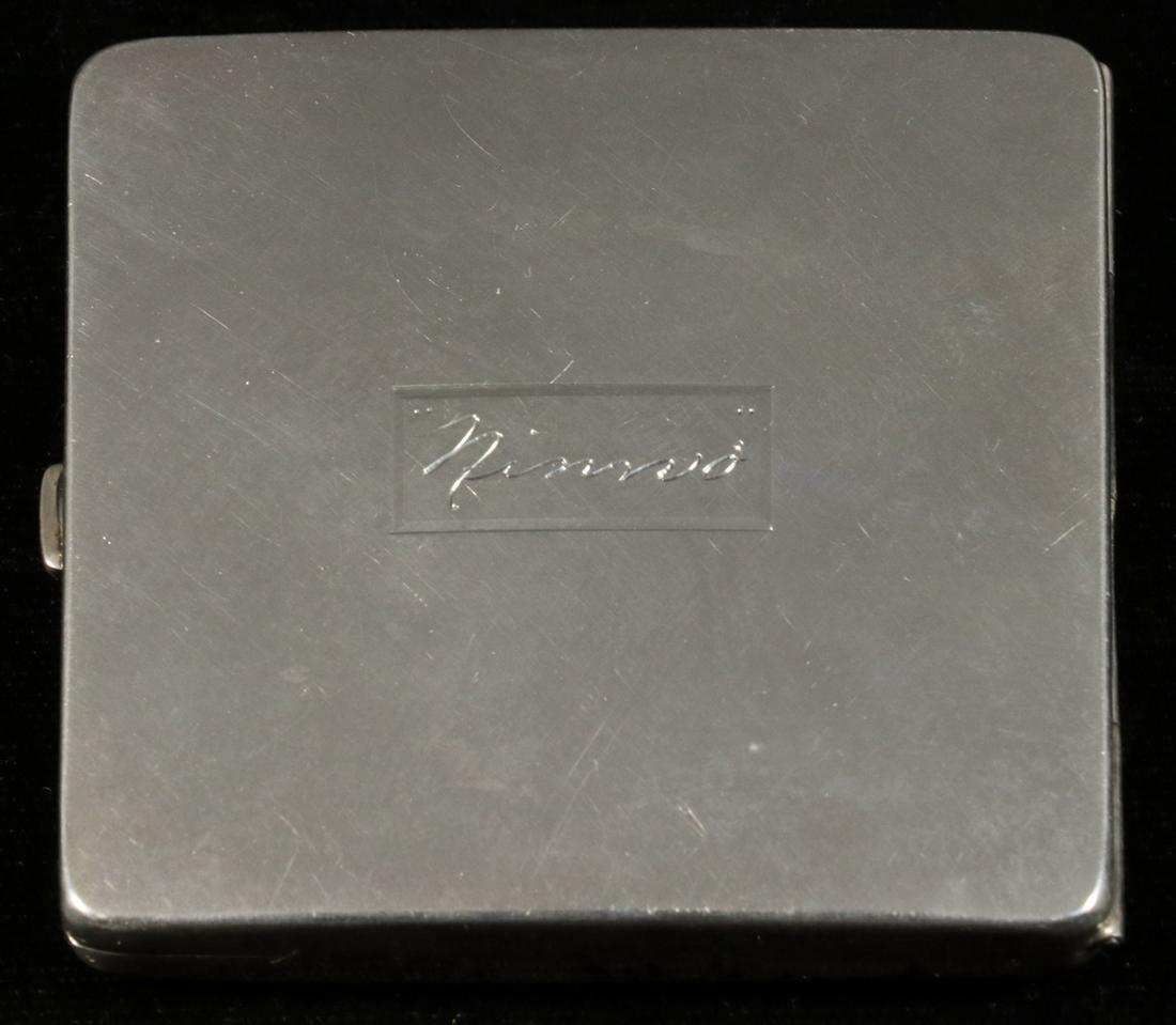 STERLING COMPACT (1 of 3)