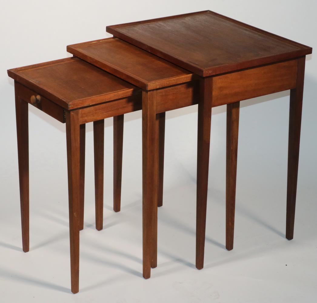 SET OF NESTED SIDE TABLES (1 of 4)