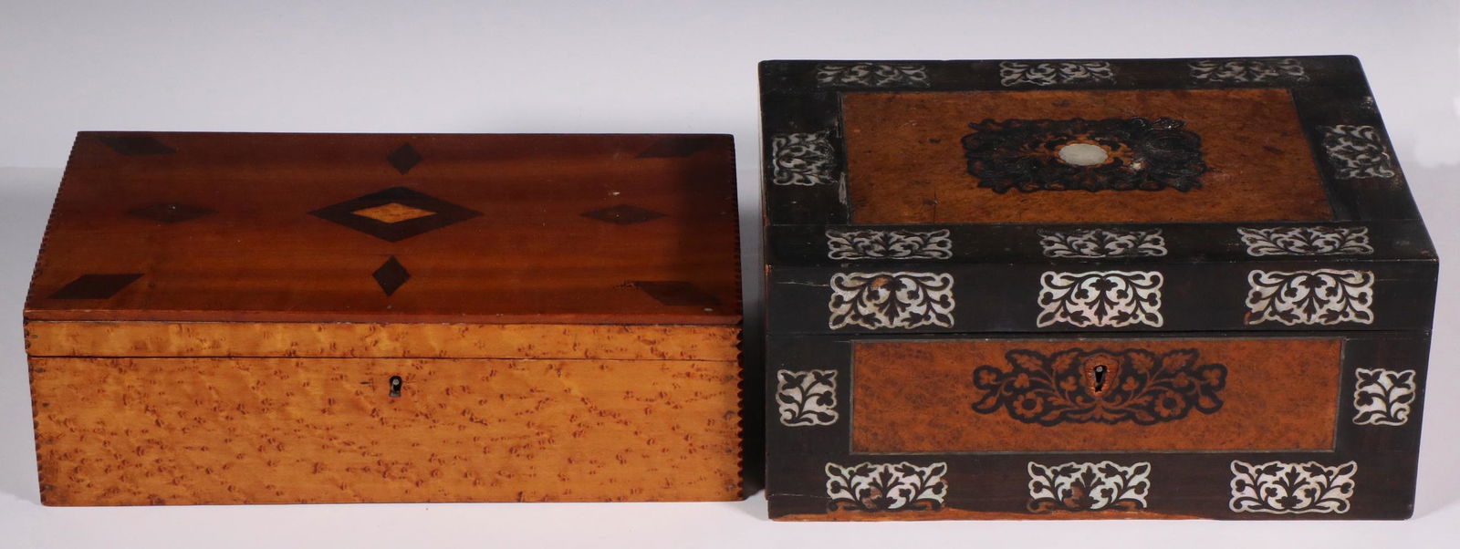 (2) ANTIQUE KEEPSAKE BOXES (1 of 3)
