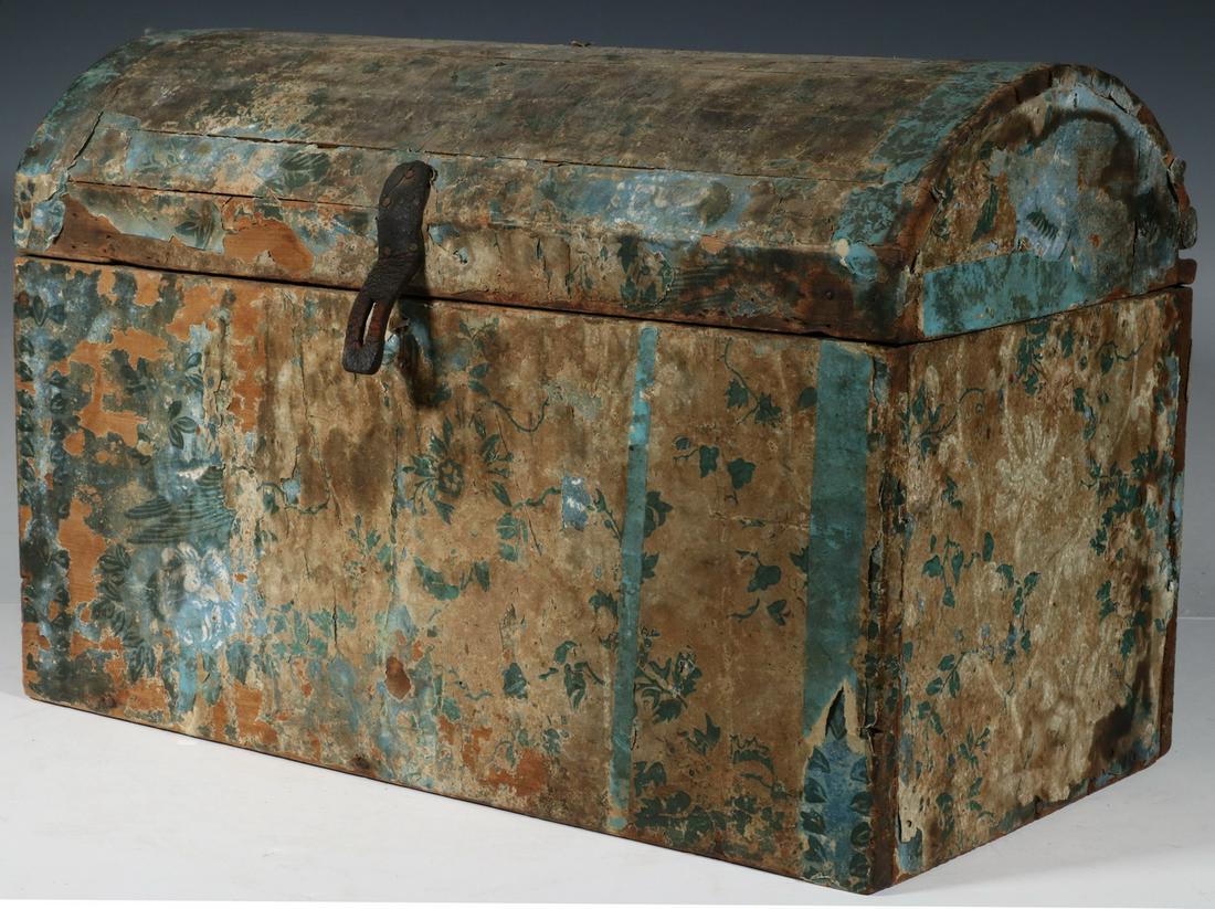 DOME TOP WALLPAPER BOX (1 of 4)