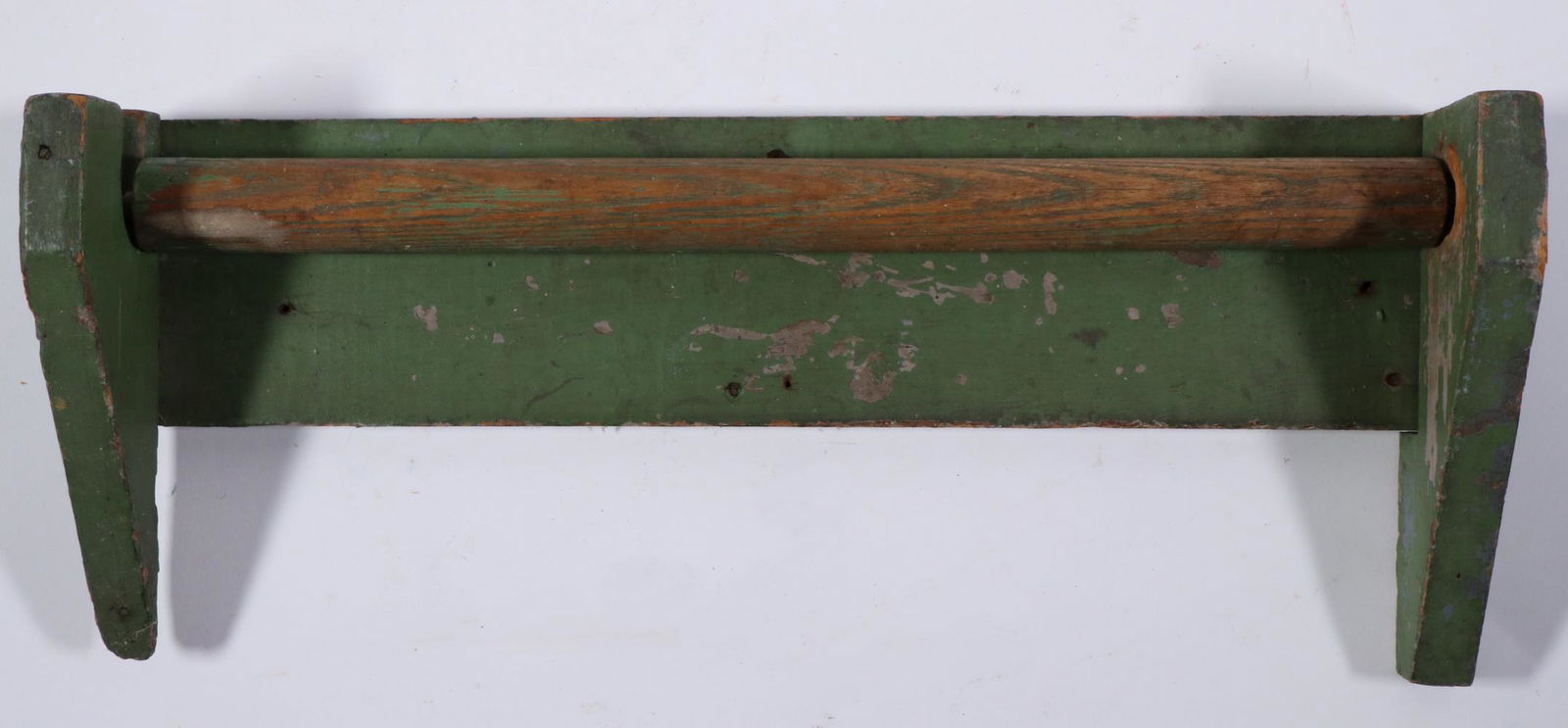 19TH C. MAINE COUNTRY PINE TOWEL RACK (1 of 2)