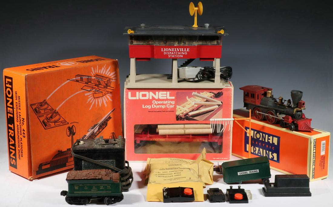 (16 PCS) LIONEL TRAIN ACCESSORIES, INCL LOCOMOTIVE: Group of (15) Vintage Lionel Model Train Items, incl: #1862 Type 4-4-0 Locomotive, 027 gauge, replica of the Civil War era "General"; #1862T Tender; #365 Dispatching station, with tan base, grey roof