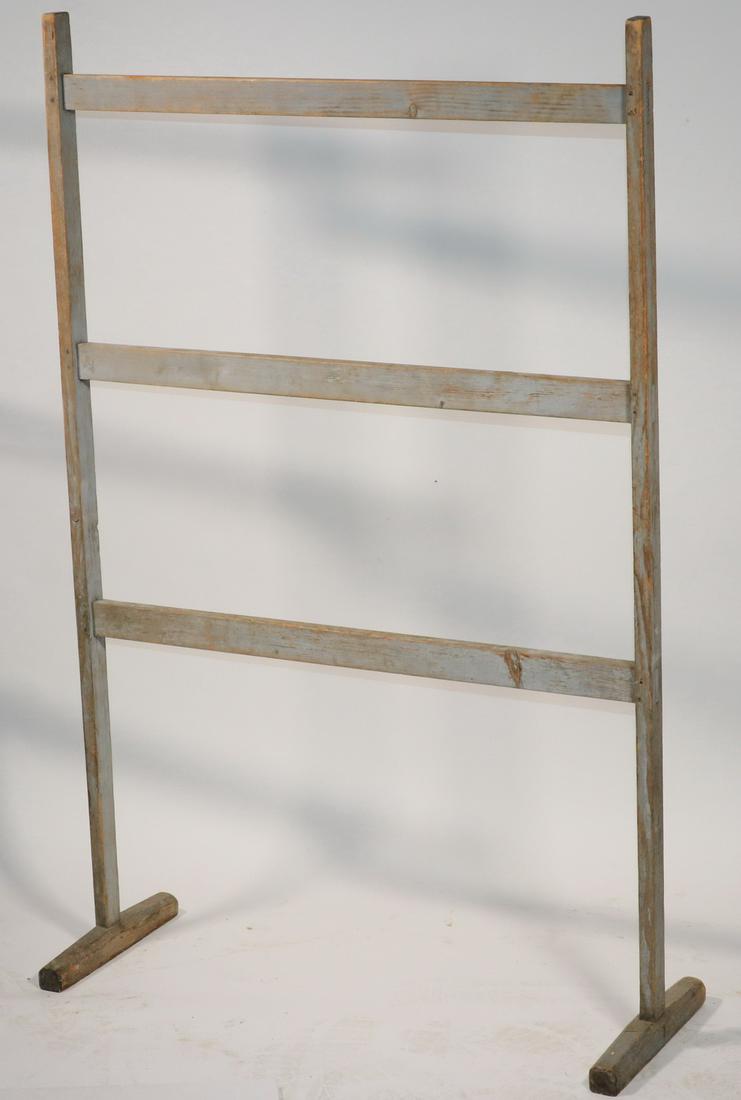 PRIMITIVE PAINTED QUILT RACK (1 of 2)