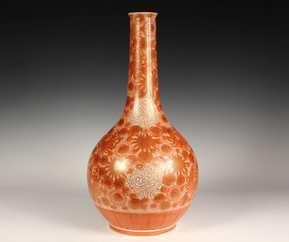 JAPANESE KUTANI FLOOR VASE (1 of 3)