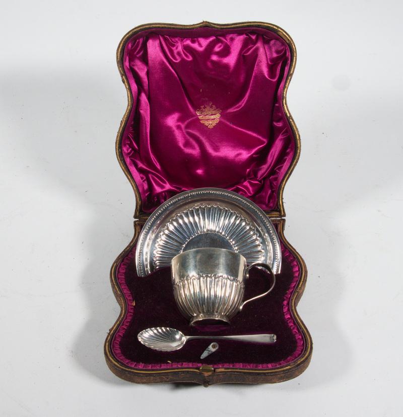 CASED VICTORIAN STERLING SILVER DEMITASSE SET (1 of 4)