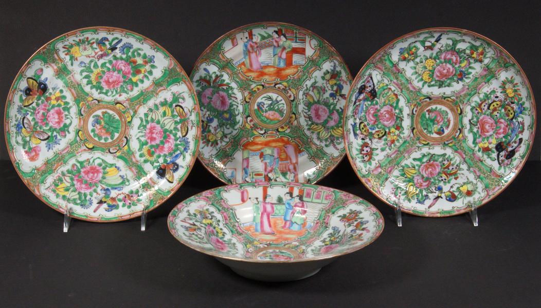 (4 PCS) ROSE MEDALLION PORCELAIN (1 of 2)