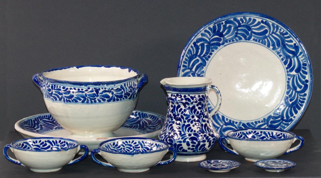 (13 PCS) YSAURO URIARTE MEXICAN GLAZED POTTERY (1 of 5)