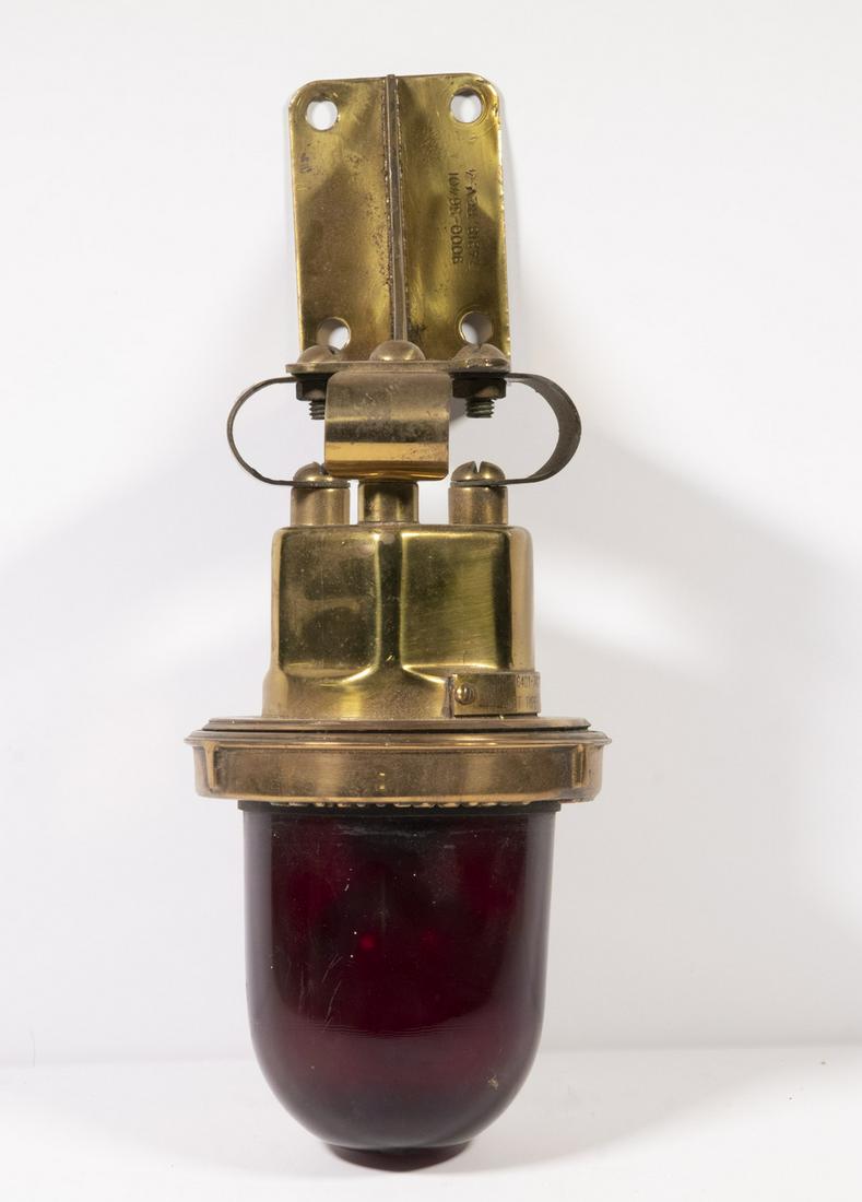 BRASS SHIP'S PASSAGEWAY BULKHEAD LIGHT (1 of 2)