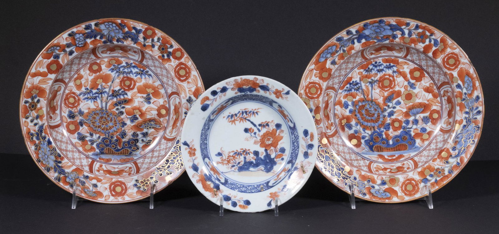 CHINESE IMARI PORCELAIN BOWLS (1 of 3)