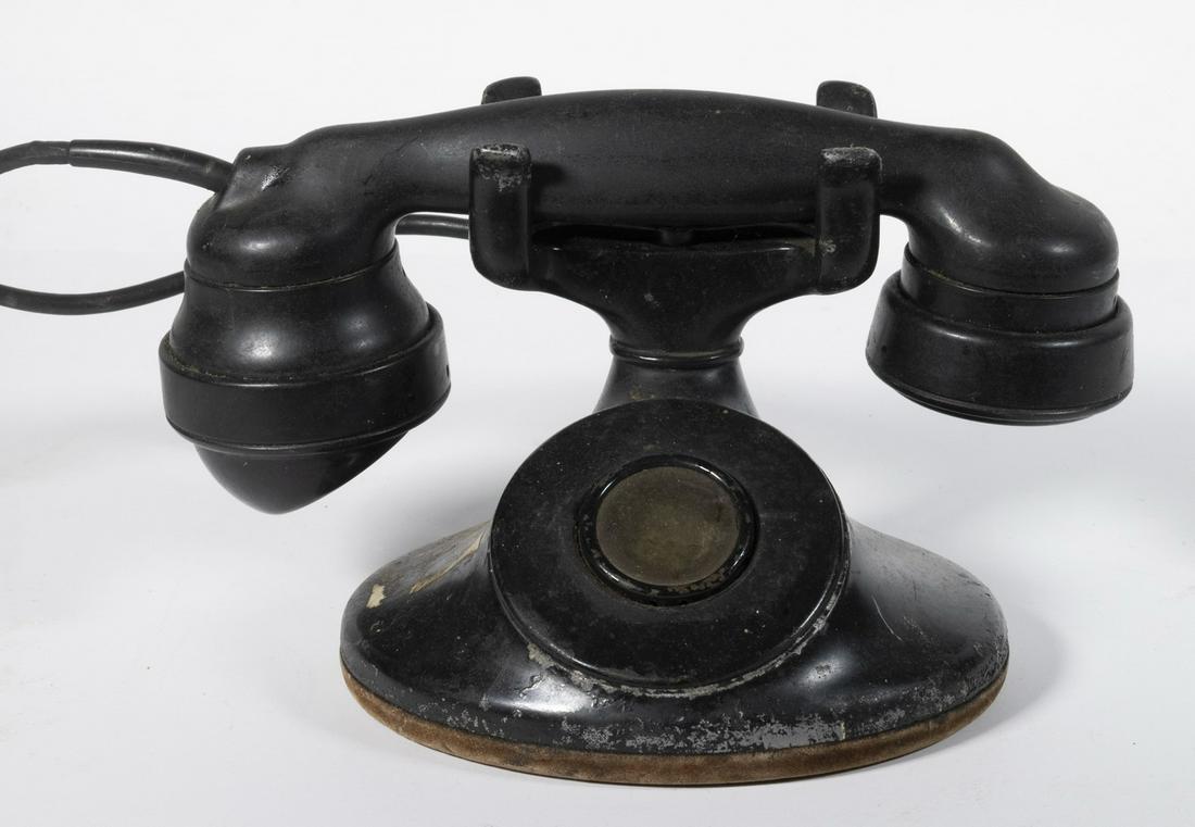 VINTAGE TELEPHONE (1 of 1)