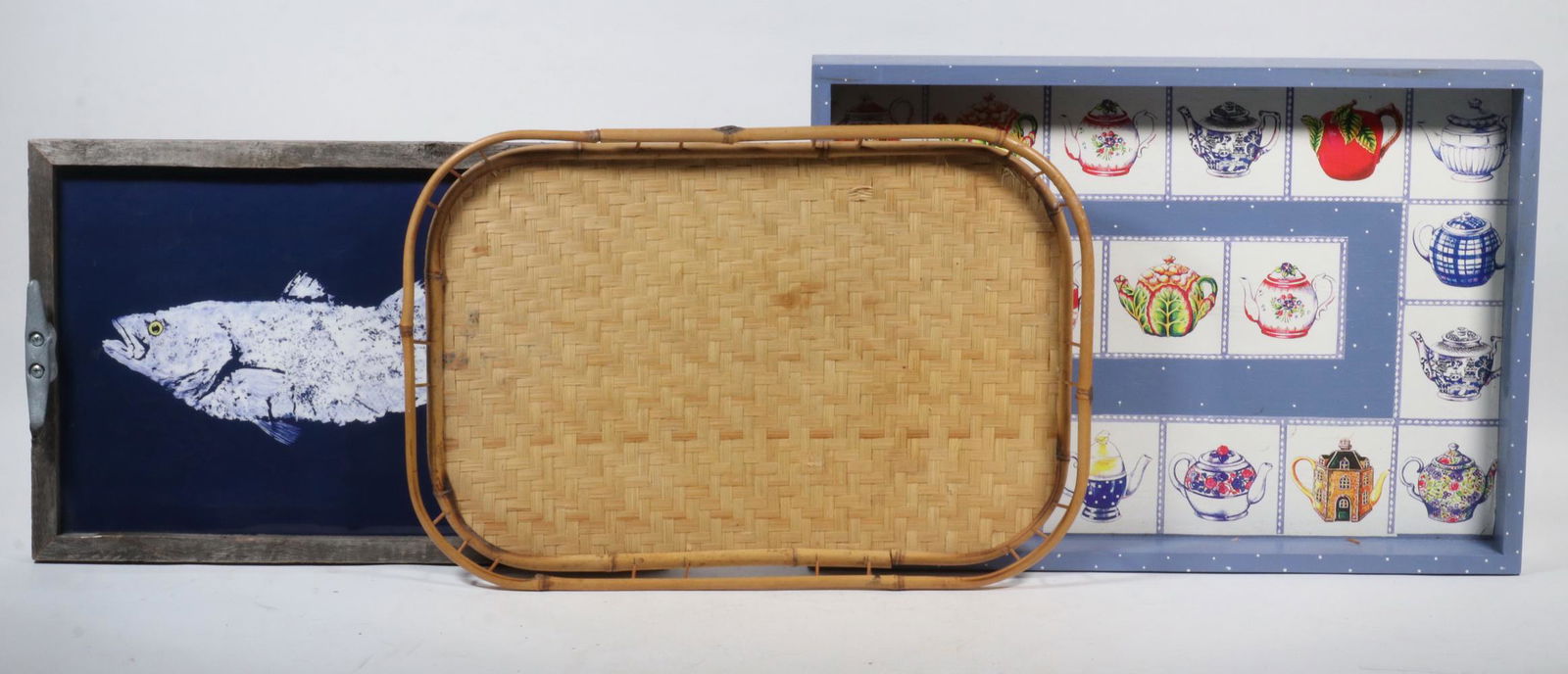 (3) SERVING TRAYS (1 of 1)