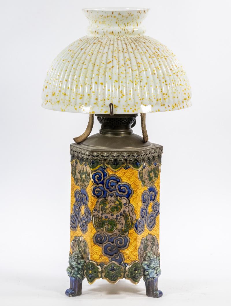 19TH C. CERAMIC KEROSENE LAMP (1 of 3)